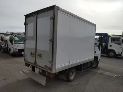 Mazda TITAN  с аукциона в Японии