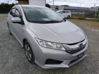 Honda GRACE лот № 3026 оценка 3.5  с аукциона в Японии 1