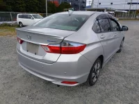 Honda GRACE лот № 3026 оценка 3.5  с аукциона в Японии 2