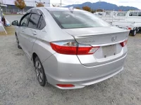 Honda GRACE лот № 3026 оценка 3.5  с аукциона в Японии 4