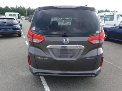 Honda FREED  с аукциона в Японии