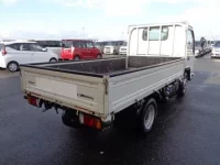 Nissan ATLAS лот № 1001 оценка 3.5  с аукциона в Японии 1