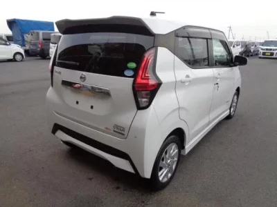 Nissan DAYZ  с аукциона в Японии