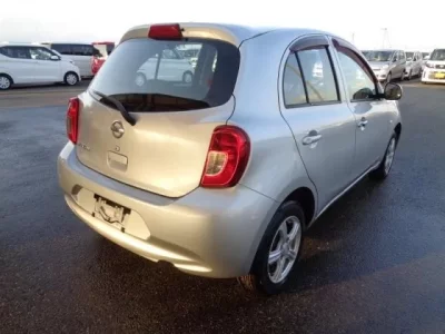Nissan MARCH  с аукциона в Японии