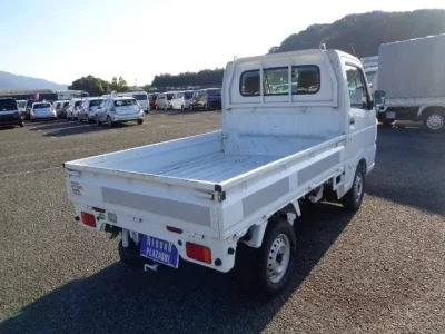 Nissan CLIPPER TRUCK