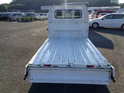 Nissan CLIPPER TRUCK