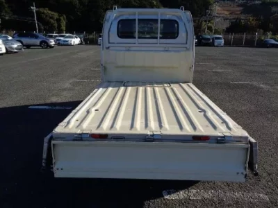 Nissan CLIPPER TRUCK