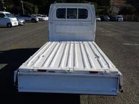 Nissan CLIPPER TRUCK лот № 7126 оценка 3.5  с аукциона в Японии 2