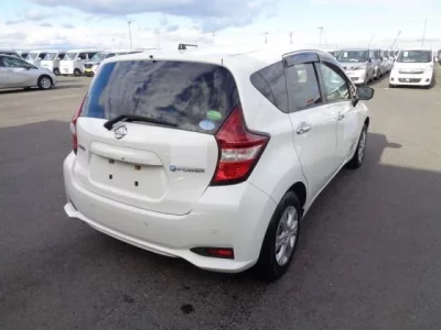 Nissan NOTE  с аукциона в Японии