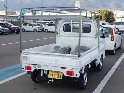 Nissan CLIPPER TRUCK