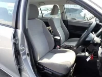 Toyota COROLLA AXIO лот № 127 оценка R  с аукциона в Японии 3