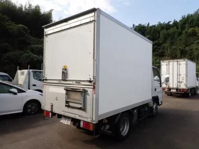 Isuzu ELF  с аукциона в Японии