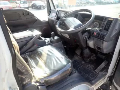 Isuzu ELF  с аукциона в Японии
