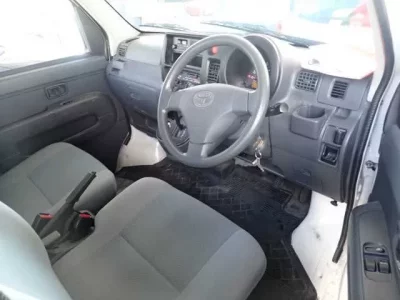 Toyota PIXIS VAN  с аукциона в Японии