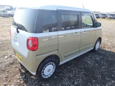Daihatsu MOVE CANBUS  с аукциона в Японии