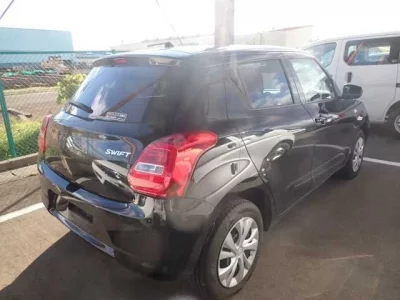 Suzuki SWIFT  с аукциона в Японии