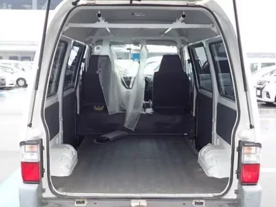 Mazda BONGO VAN  с аукциона в Японии