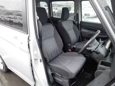 Suzuki SOLIO  с аукциона в Японии