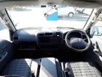Mazda BONGO VAN лот № 145 оценка 3.5  с аукциона в Японии 3