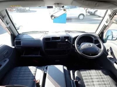 Mazda BONGO VAN  с аукциона в Японии