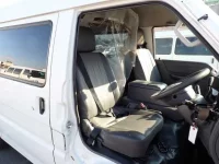 Mazda BONGO VAN лот № 146 оценка R  с аукциона в Японии 7