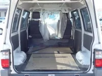 Mazda BONGO VAN лот № 146 оценка R  с аукциона в Японии 2