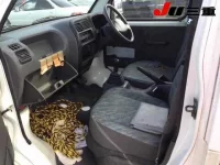 Suzuki CARRY TRUCK лот № 8017 оценка 3.5  с аукциона в Японии 2