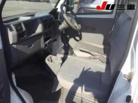 Nissan CLIPPER TRUCK лот № 8091 оценка 3.5  с аукциона в Японии 2