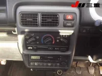 Honda ACTY TRUCK лот № 8108 оценка 3.5  с аукциона в Японии 9
