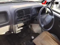 Suzuki CARRY TRUCK лот № 8107 оценка 3.5  с аукциона в Японии 6