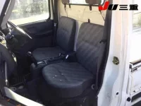 Suzuki CARRY TRUCK лот № 8123 оценка 3.5  с аукциона в Японии 9