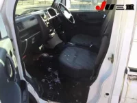 Suzuki CARRY TRUCK лот № 8123 оценка 3.5  с аукциона в Японии 2