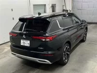 Mitsubishi OUTLANDER PHEV лот № 15002 оценка 4.5  с аукциона в Японии 4