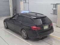 BMW 3-Series лот № 38002 оценка 4  с аукциона в Японии 5