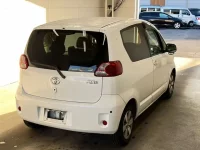 Toyota PORTE лот № 2004 оценка 3  с аукциона в Японии 1