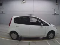 Mitsubishi COLT лот № 95008 оценка 99  с аукциона в Японии 2
