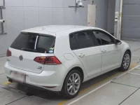 Volkswagen GOLF лот № 38014 оценка 5  с аукциона в Японии 1