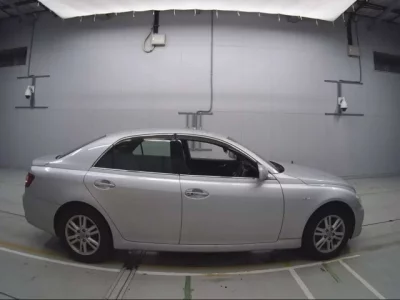 Toyota MARK X  с аукциона в Японии