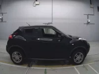 Nissan JUKE лот № 10039 оценка 4  с аукциона в Японии 2