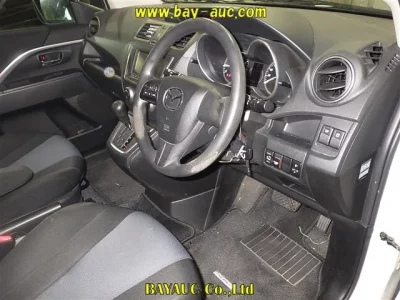 Mazda PREMACY  с аукциона в Японии