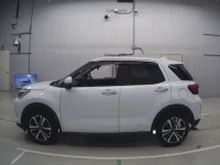 Daihatsu ROCKY лот № 36029 оценка 4.5  с аукциона в Японии 3
