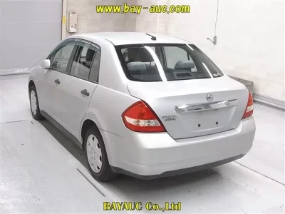 Nissan TIIDA LATIO