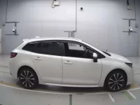 Toyota COROLLA TOURING лот № 33027 оценка 5  с аукциона в Японии 2