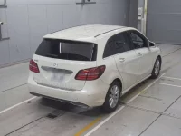 Mercedes-Benz B CLASS лот № 38040 оценка 4  с аукциона в Японии 1