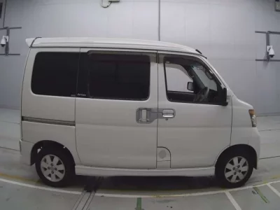 Daihatsu Atrai Wagon  с аукциона в Японии