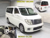 Nissan ELGRAND лот № 97 оценка 4  с аукциона в Японии 3