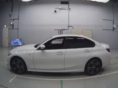 BMW 3-Series  с аукциона в Японии