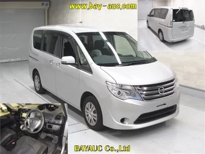 Nissan SERENA  с аукциона в Японии