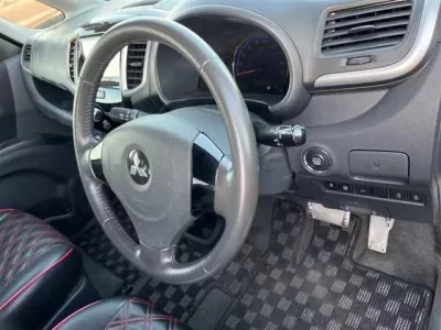 Mitsubishi DELICA D2