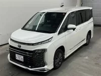 Toyota VOXY лот № 30027 оценка 4.5  с аукциона в Японии 3